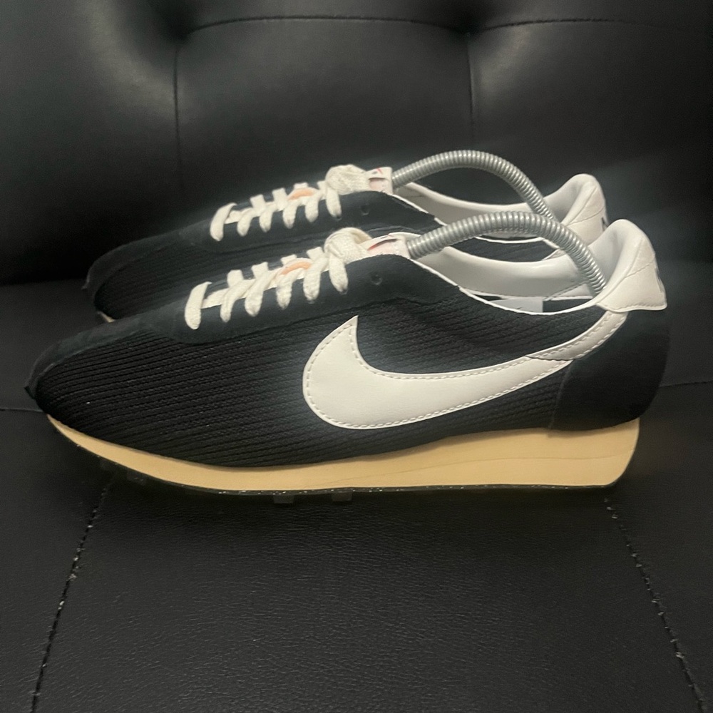 Nike LD-1000 "Black and Sail" Vintage Running Shoe HM0950-001 Men Size 11 - Picture 3 of 7